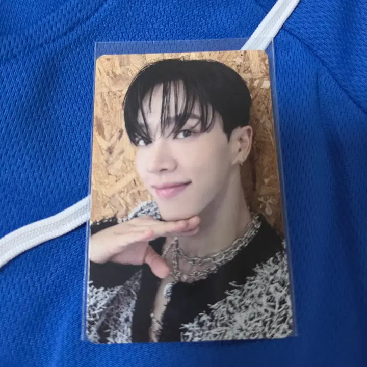 [BUNJANG] Kikwang Solo Concert MD Uniform Shirt &amp; Gym Sack Bundle Set (Photocards Included) / 이기광 솔로콘서트 MD 유니폼셔츠 &amp; 짐색 일괄세트 (포카포함)