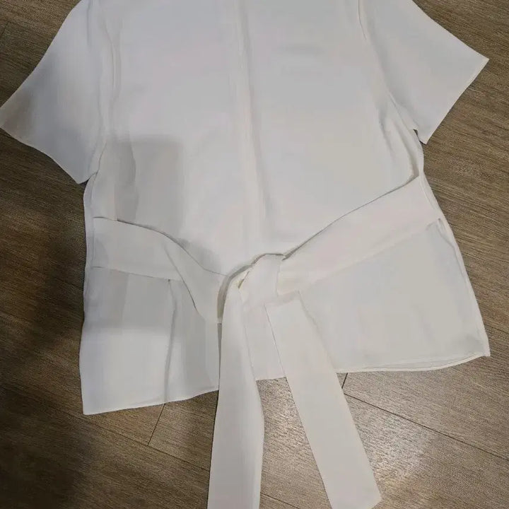 [BUNJANG] Frost J Made Blouse / 프로스트제이 made  블라우스 새제품