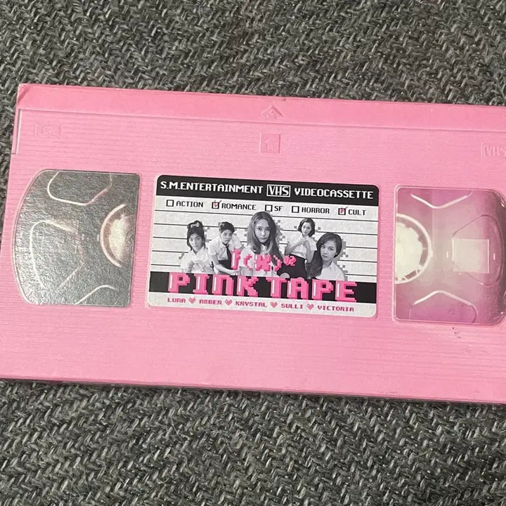 [BUNJANG] f(x) Pink Tape Album / f(x) 에프엑스 핑크 테이프 팝니다. fx pink tape