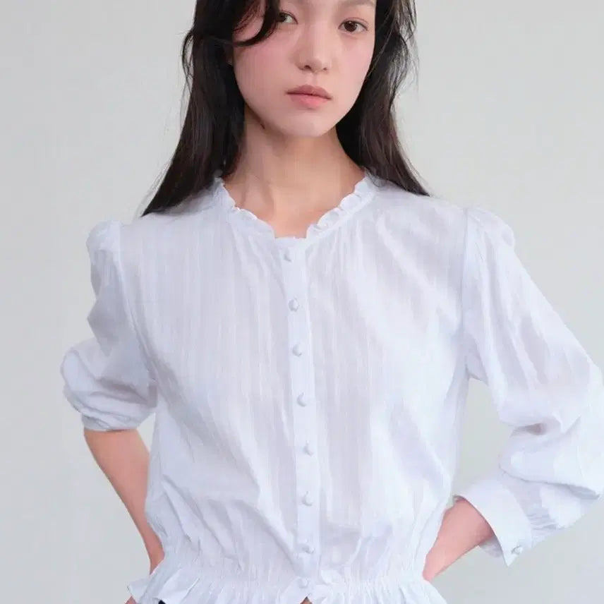 [BUNJANG] White Frill Collar Blouse / 하네 프릴 카라 블라우스
