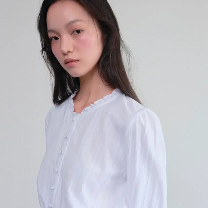 [BUNJANG] White Frill Collar Blouse / 하네 프릴 카라 블라우스