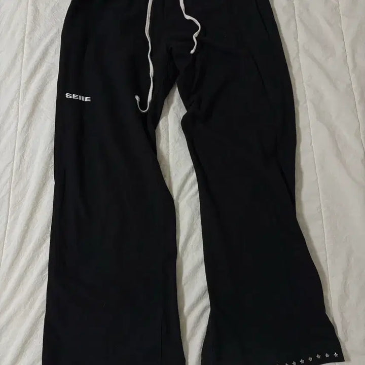 [BUNJANG] SEIUE Star Studded Black Wide Training Pants / SEIUE 별 스터드 블랙 와이드 트레이닝 팬츠