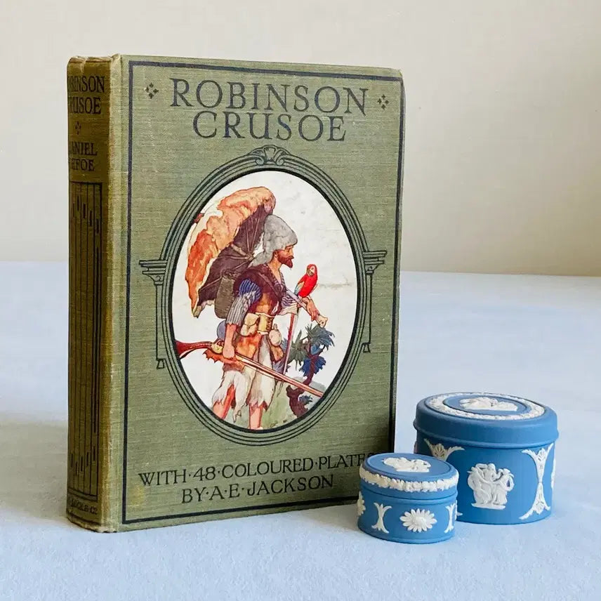 [BUNJANG] 1920s Antique English Print Book: Robinson Crusoe with A. E. Jackson Illustrations / 1920년대 영국 엔틱 판화 도서 로빈슨 크루소