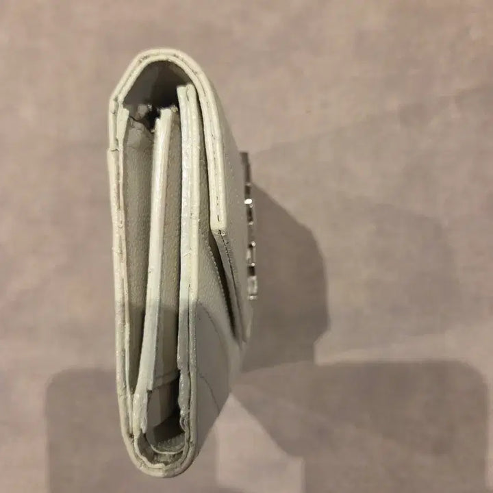 [BUNJANG] Saint Laurent Matelassé Monogram Trifold Wallet Ivory / 생로랑 마틀라세 3단반지갑 아이보리