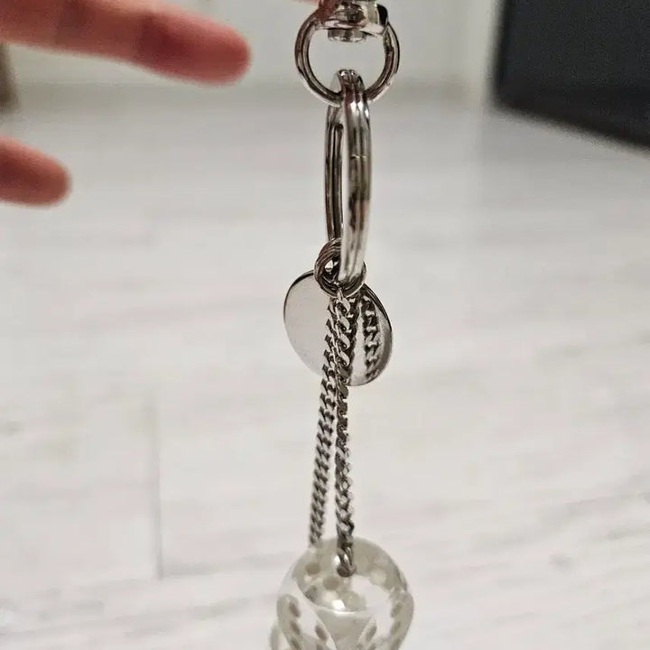 [BUNJANG] Maison Margiela MM6 White Dice Keychain / 메종 마르지엘라 MM6 화이트 주사위 키링