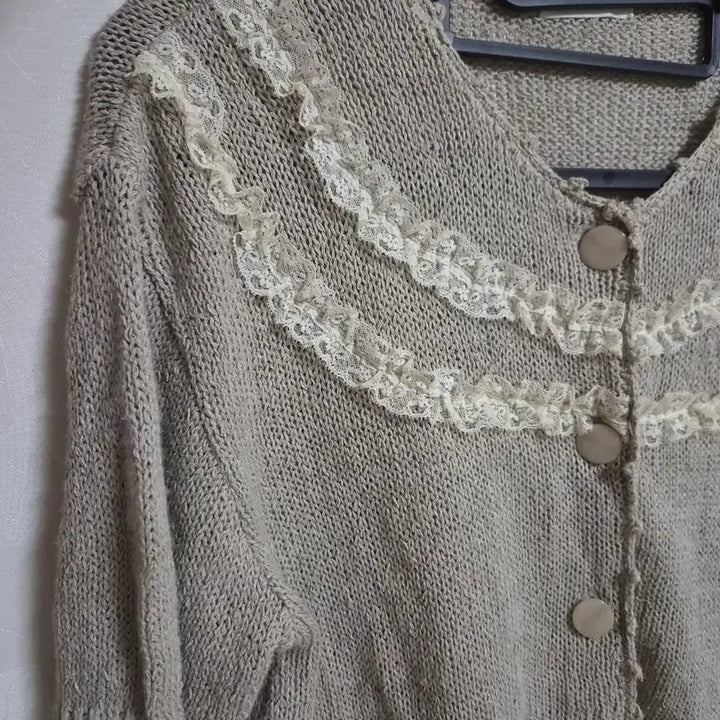 [BUNJANG] Vintage Lace Collar Short Sleeve Knit Cardigan / 빈티지 레이스 카라 반팔 니트 가디건