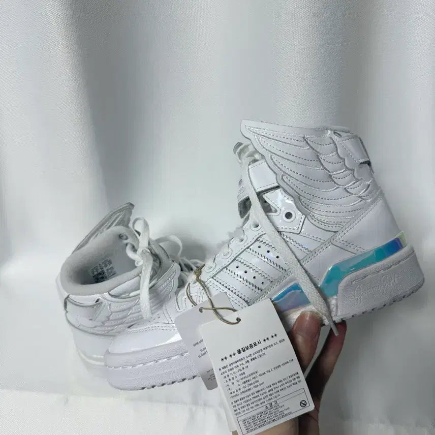 [BUNJANG] Adidas x Jeremy Scott Opal Wings 4.0 White Sneakers / 220) 아디다스x제레미 스캇 오팔 윙스4.0 화이트