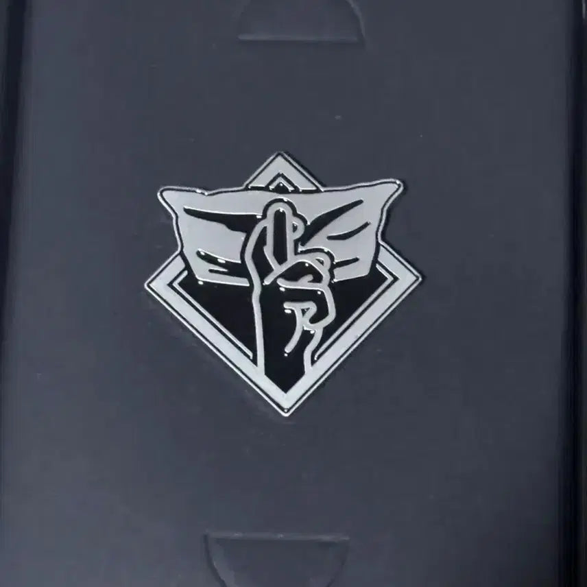 [BUNJANG] Megabox Jujutsu Kaisen Tin Case - Gojo / 메가박스 주술회전 틴케이스 - 고죠