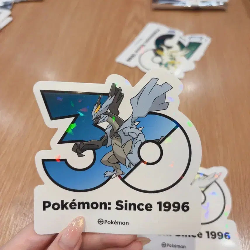 [BUNJANG] Pokemon 30th Anniversary Black Curemu &amp; White Curemu Sticker Set / 블랙큐레무 화이트큐레무 세트 포켓몬 30주년 기념 스티커