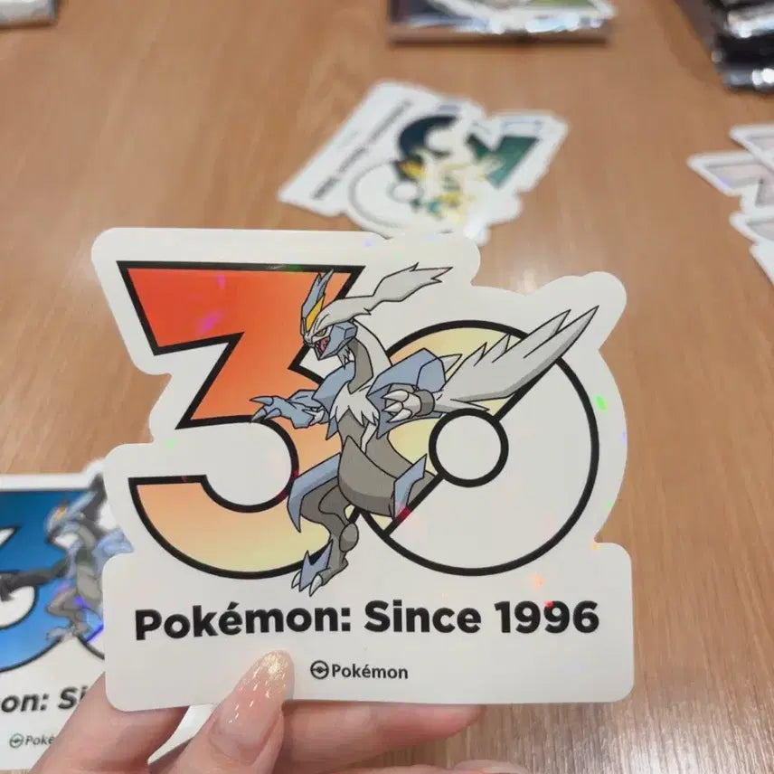 [BUNJANG] Pokemon 30th Anniversary Black Curemu &amp; White Curemu Sticker Set / 블랙큐레무 화이트큐레무 세트 포켓몬 30주년 기념 스티커