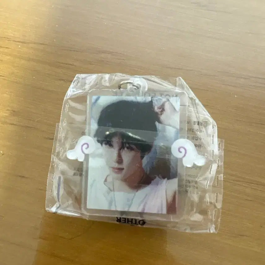 [BUNJANG] NCT WISH Sion Melon Pop Keyring (Sealed) / 세븐일레븐 엔시티위시 미개봉 시온 멜론팝 키링 팔아요