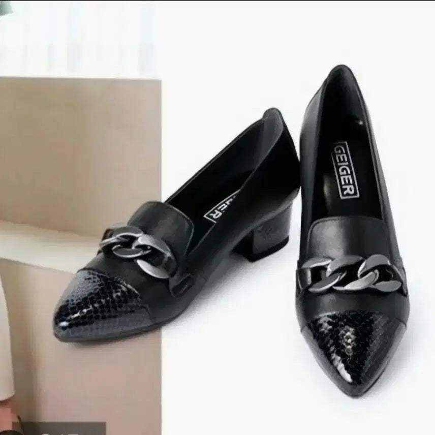 [BUNJANG] Geiger Pump Shoes 235 / 235) 가이거 Nenner 펌프스 1회 착화