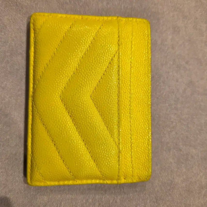 [BUNJANG] Saint Laurent Matelassé Monogram Card Holder Yellow / [정품] 생로랑 마틀라세 모노그램 카드 홀더 (옐로우 금장)