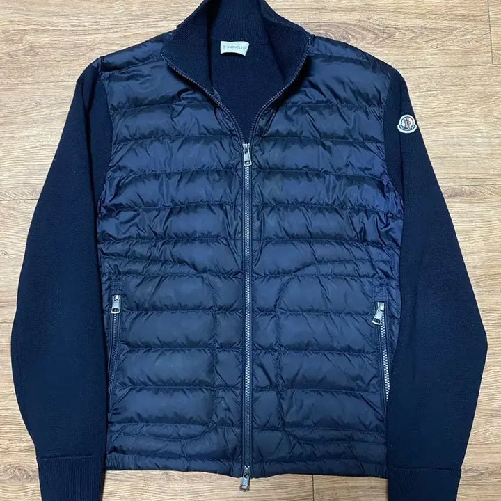 [BUNJANG] Moncler Knit Padded Wool Cardigan M Size / [급처]네고많이가능 23~24년식 몽클레어 니트패딩 울 가디건 김현우
