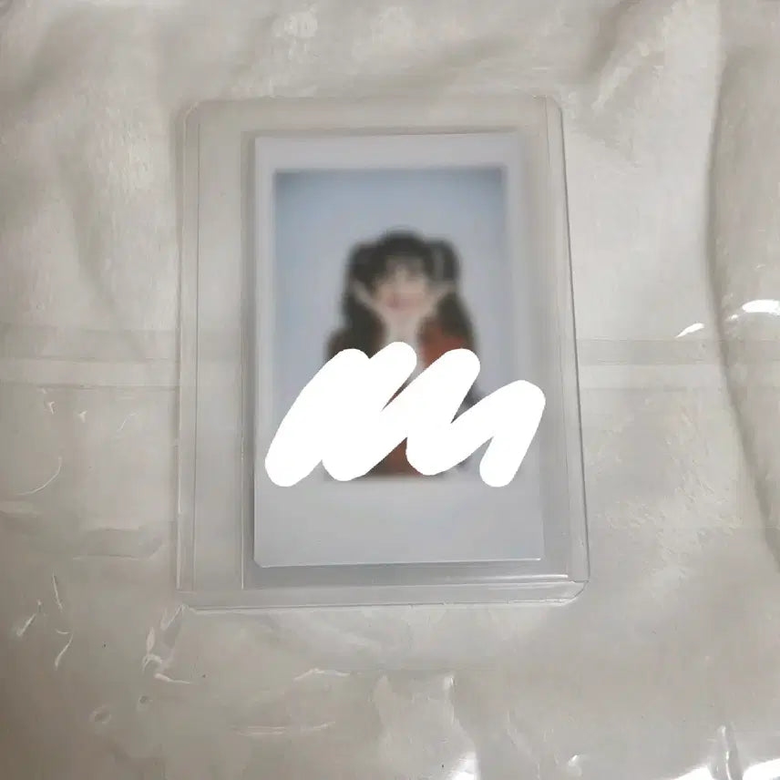 [BUNJANG] fromis_9 Song Hayoung Signed Polaroid Photocard / 프로미스나인 송하영 친필 싸인 폴라 싸폴 양도
