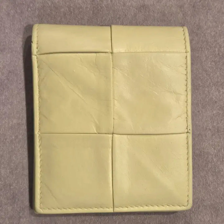 [BUNJANG] Bottega Veneta Cassette Intrecciato Bi-fold Wallet Lemon Yellow / [정품] 보테가 베네타 카세트 인트레치아토 반지갑 (레몬 옐로우)