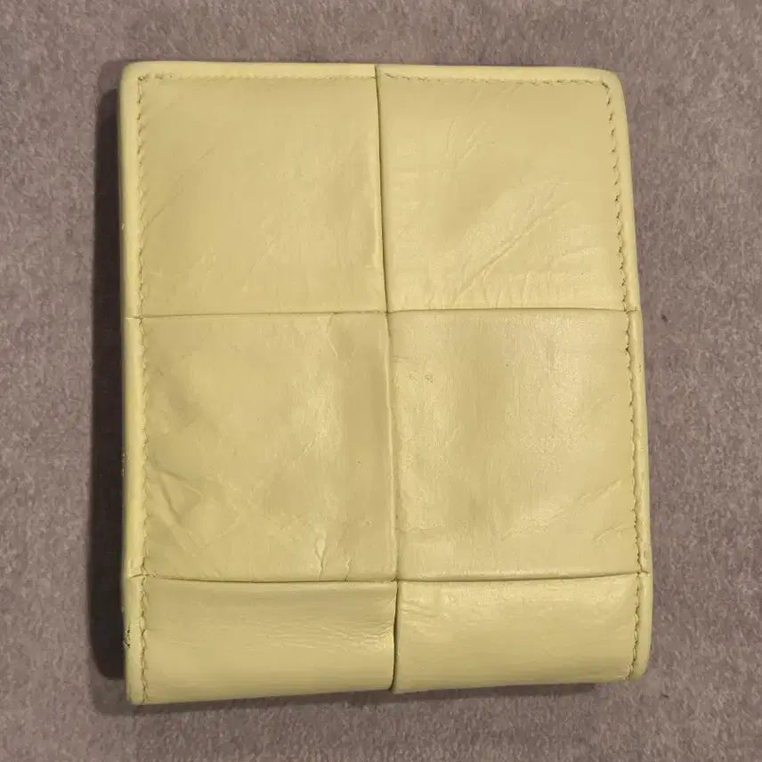 [BUNJANG] Bottega Veneta Cassette Intrecciato Bi-fold Wallet Lemon Yellow / [정품] 보테가 베네타 카세트 인트레치아토 반지갑 (레몬 옐로우)
