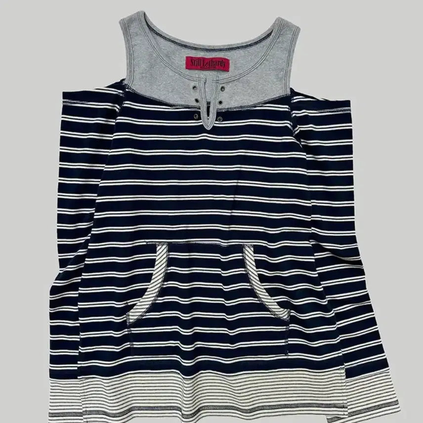 [BUNJANG] Stalassady Overlocked Off-Shoulder T-Shirt: Size S / 스틸레써디 OVERLOCKED OFF-SHOULDER T-SHIRT: S