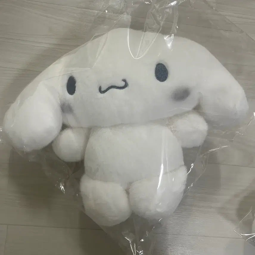 [BUNJANG] Sanrio Cinnamoroll Monotone Plush Doll Set (25cm, 13cm, 8cm) / (세트) 산리오 모노톤 흑백 그레이 시나모롤 25/13/8cm 인형 키링