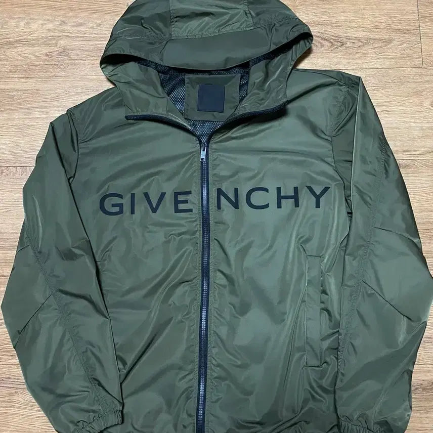 [BUNJANG] Givenchy Windbreaker Jacket / 급처 네고많이가능 [정품] 지방시 바람막이