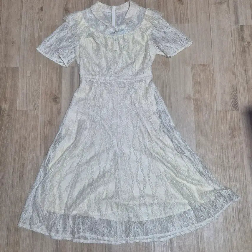 [BUNJANG] It Michaa Wing Collar Lace Dress Ivory Size 5 (55) / it MICHAA 잇미샤 윙카라 레이스원피스(새상품)
