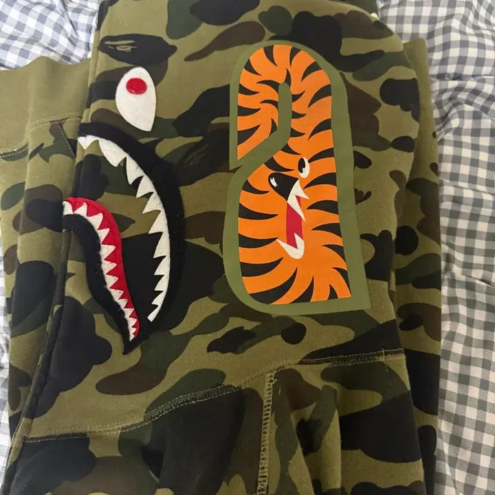 [BUNJANG] BAPE Shark Hoodie Zip-up Green / 베이프 샤크 후드집업 녹계 l사이즈