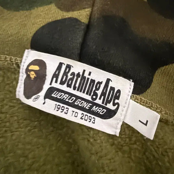 [BUNJANG] BAPE Shark Hoodie Zip-up Green / 베이프 샤크 후드집업 녹계 l사이즈