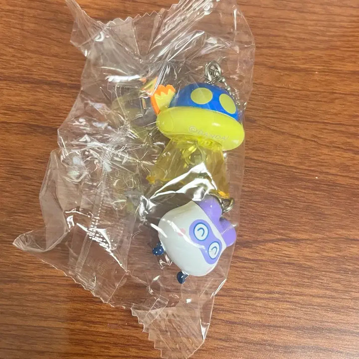 [BUNJANG] Bandai Tamagotchi UFO Swing Gacha Masukuchi Charm (Green) / 판매/교환-주댕치) 반다이 다마고치 UFO 스윙 가챠 마스쿠치 키링 미개