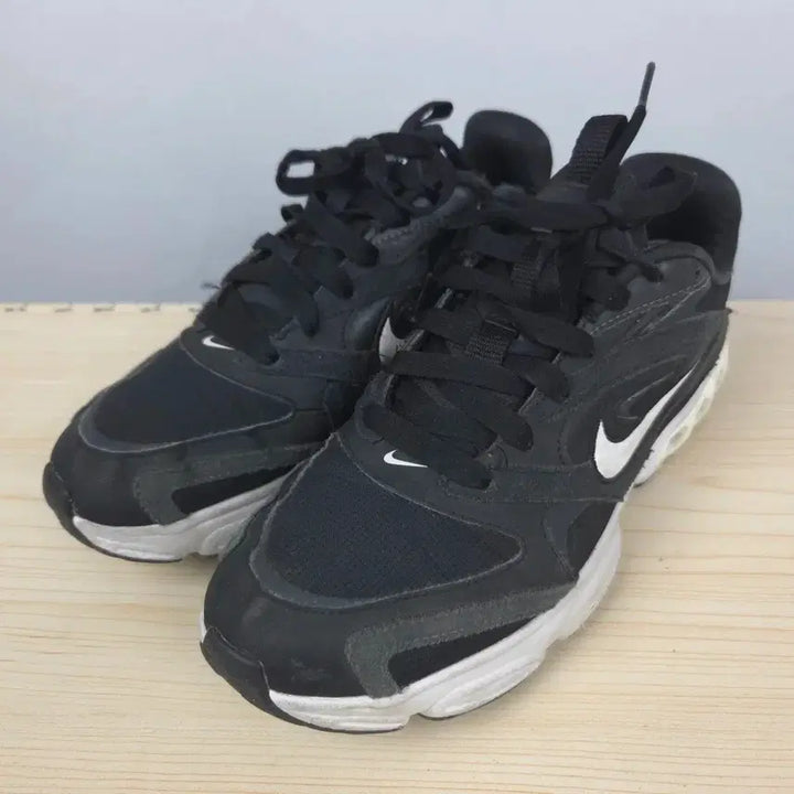 [BUNJANG] Nike Running Walking Fitness Shoes / 245 나이키 운동화 러닝화 워킹화 헬스화