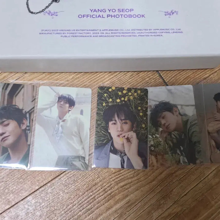 [BUNJANG] YANG YOSEOP Photobook + Badge + 5 Photocards Set / 양요섭 포토북 + 뱃지 + 트레카5장 세트