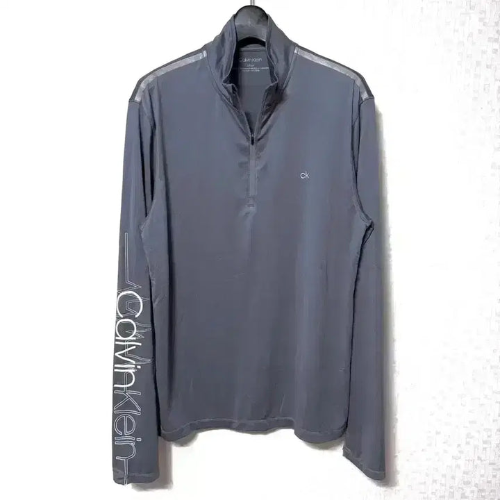 [BUNJANG] Calvin Klein Training Half-Zip Long Sleeve T-Shirt Size S / [S,90]캘빈클라인 트레이닝 반집업 긴팔티 CK