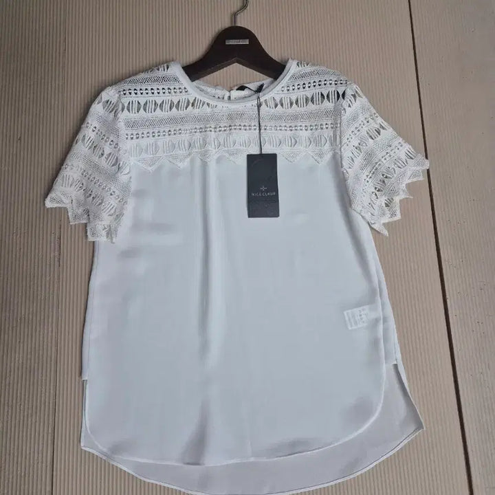 [BUNJANG] NICE CLAUP White Lace Blouse / 나이스클랍 화이트 레이스 블라우스 (새제품)