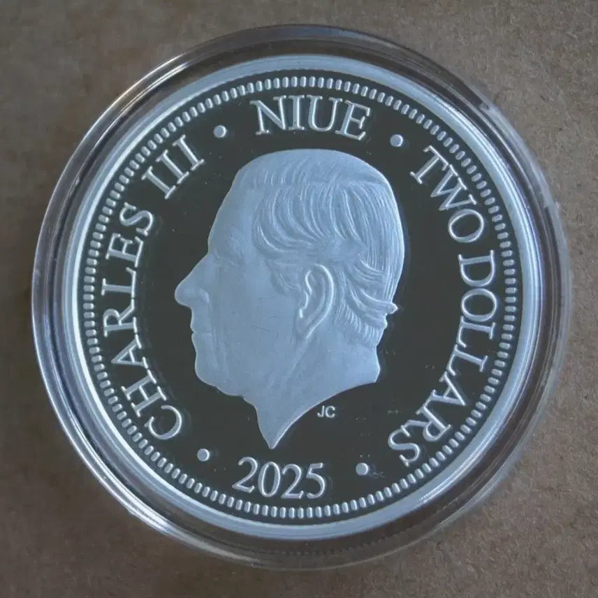 [BUNJANG] 2025 Niue Love is Precious Parrot 1 oz 99.9% Silver Coin / 2025 니우에 앵무새 Love is precious 1온스 99.9%