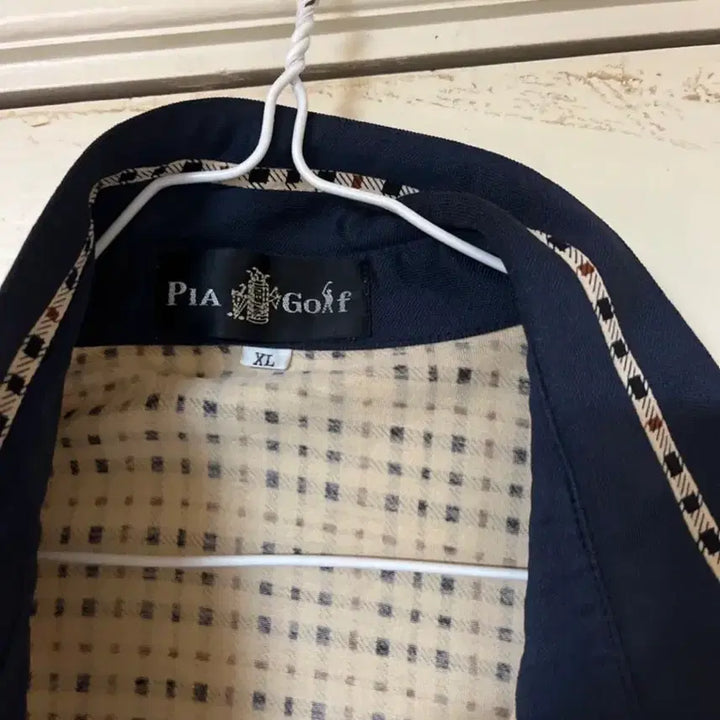 [BUNJANG] Navy Trim Checkered Long Sleeve Shirt / 체크 무늬 긴팔 카라 셔츠