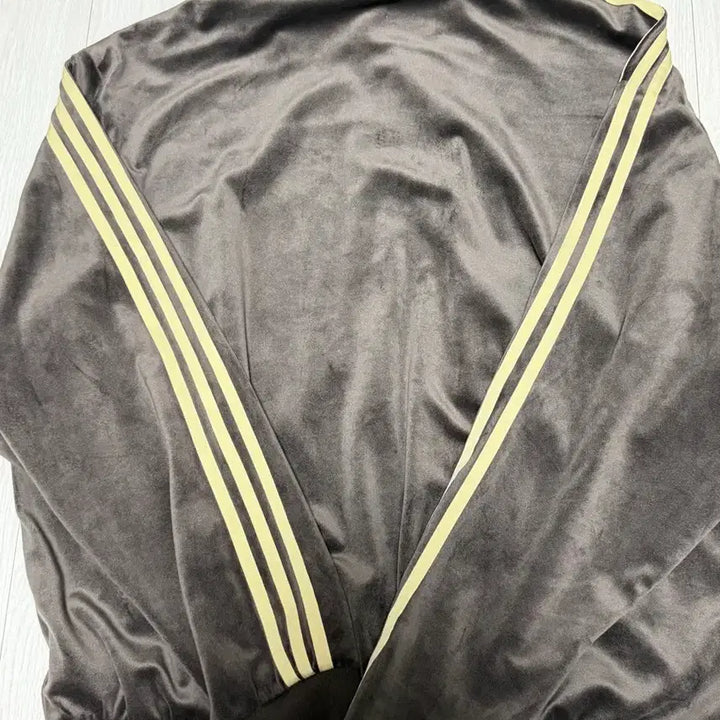 [BUNJANG] Adidas Velvet Track Top Jersey 2XL / 아디다스 벨벳 트랙탑 져지 2XL