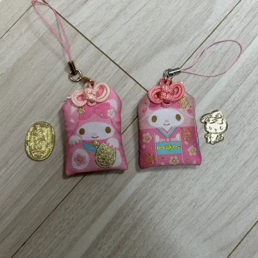 [BUNJANG] Sanrio My Melody Omamori Charm Keychain Holder Set / 산리오 마이멜로디 오마모리 부적 키링 키홀더 세트