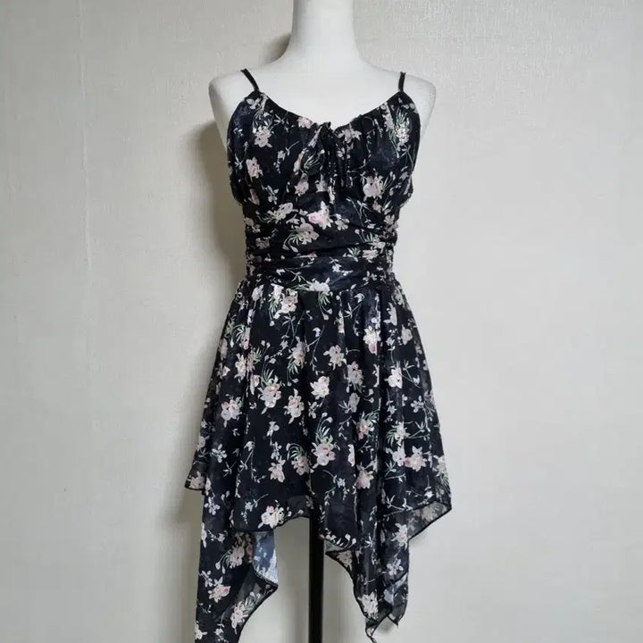 [BUNJANG] Floral Pattern Black Strap Mini Dress / OP15 플라워 패턴 블랙 끈 원피스