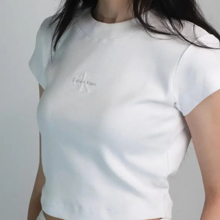 [BUNJANG] Calvin Klein Jeans CK Cropped T-Shirt / 캘빈클라인 ck크롭 반팔 티셔츠