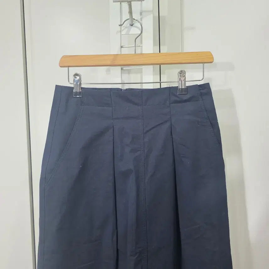 [BUNJANG] SPUSH Navy Pleated Midi Skirt / SPUSH네이비 플리츠 미디 스커트