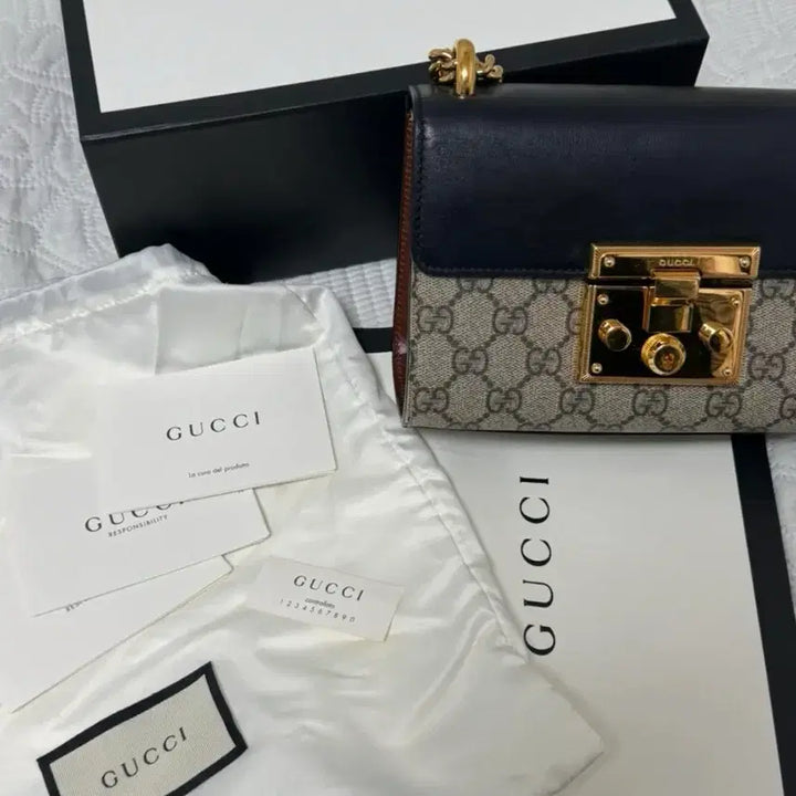 [BUNJANG] Gucci Padlock GG Shoulder Bag / 구찌 패들락 GG 숄더백