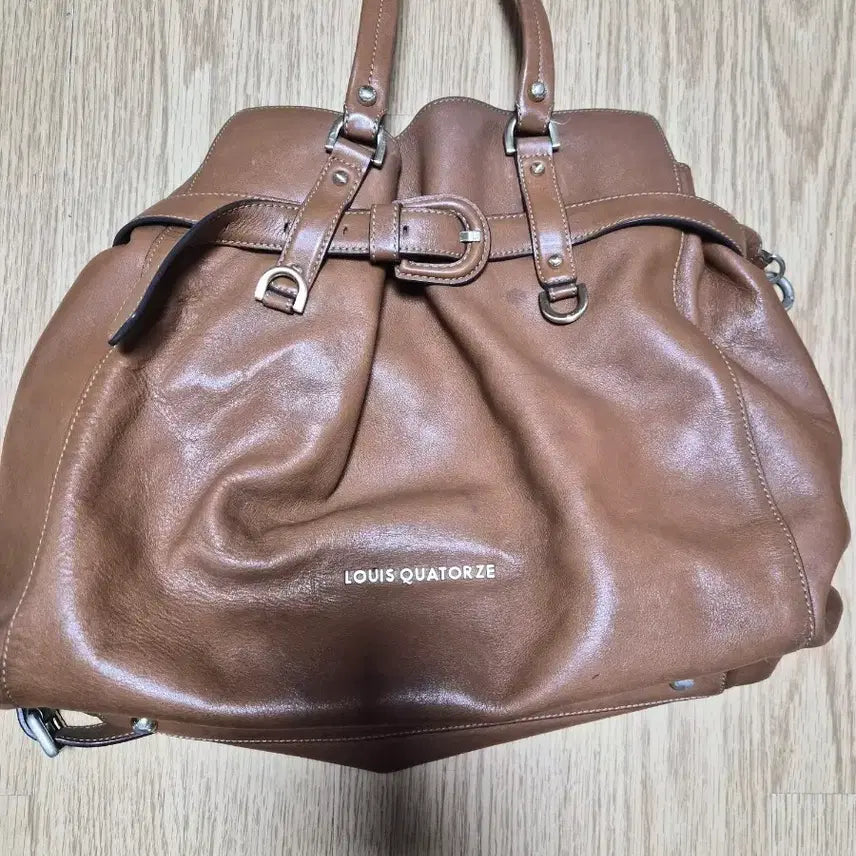 [BUNJANG] Louis Quatorze Leather Shoulder Bag Brown / 루이까또즈 가죽 숄더백 브라운