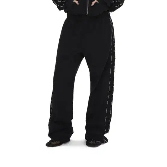 [BUNJANG] 604service Beaded Sweatpants / 604service 비즈 스웨트팬츠