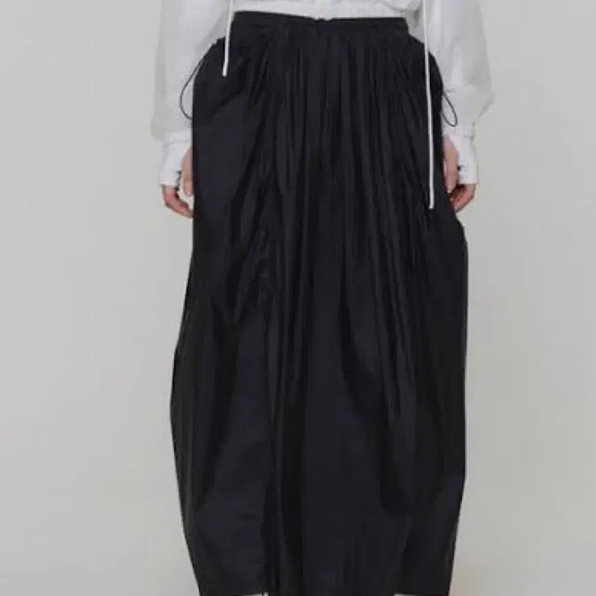 [BUNJANG] Amomento Sheer Balloon Skirt Charcoal / 아모멘토 시어 벌룬 스커트 차콜
