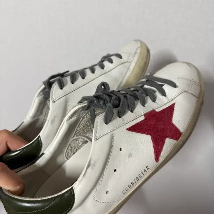 [BUNJANG] Golden Goose White Red Star Sneakers / 골든구스 화이트 레드스타 스니커즈