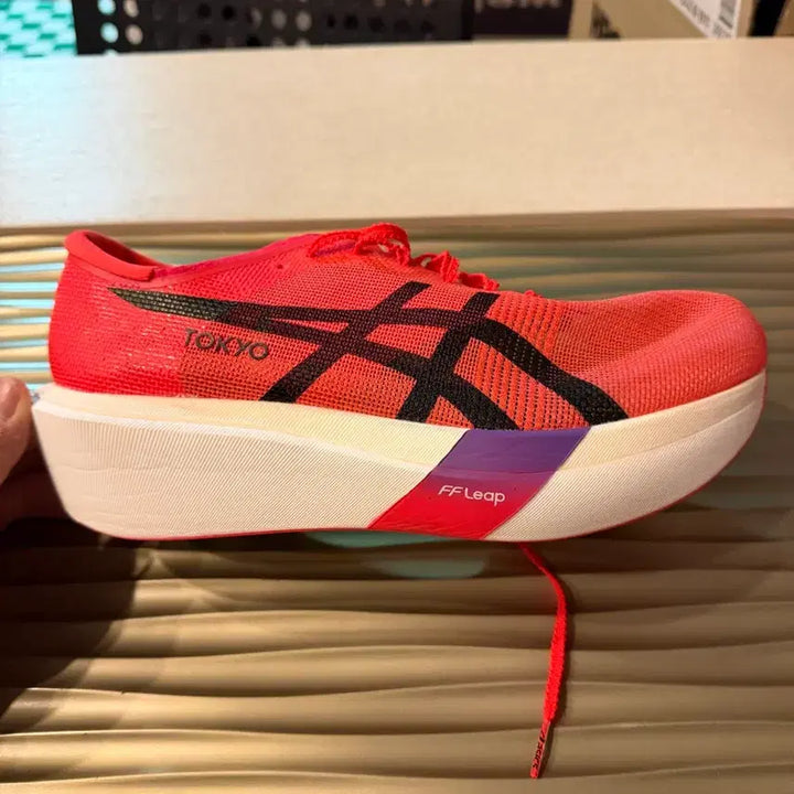 [BUNJANG] Asics Metaspeed Sky Tokyo Running Shoes / 아식스 메타스피드 스카이 도쿄 275