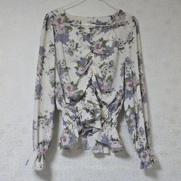 [BUNJANG] Flower Shirring Blouse / 플라워 셔링 블라우스