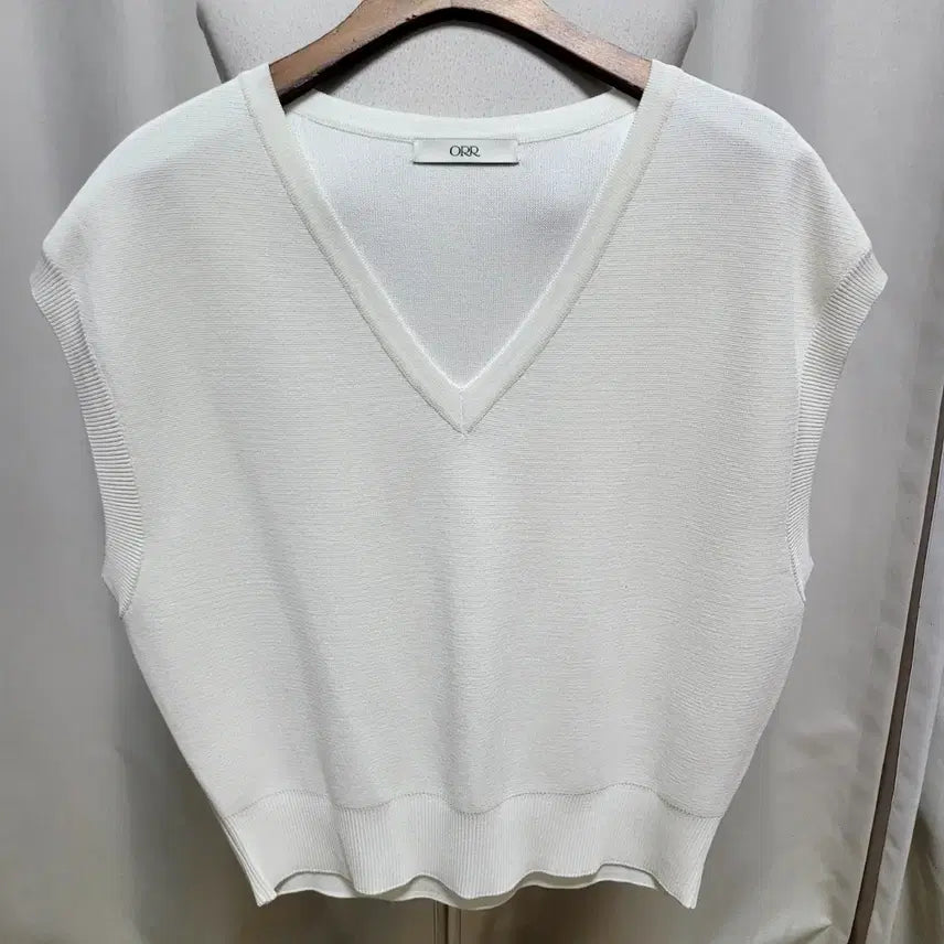 [BUNJANG] Or V-Neck Knit Vest / 오르 브이넥 니트조끼