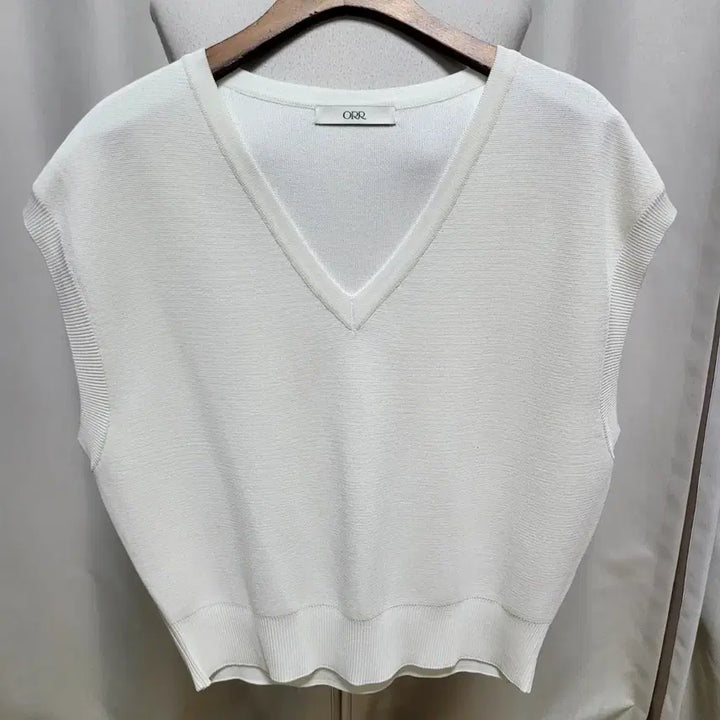 [BUNJANG] Or V-Neck Knit Vest / 오르 브이넥 니트조끼