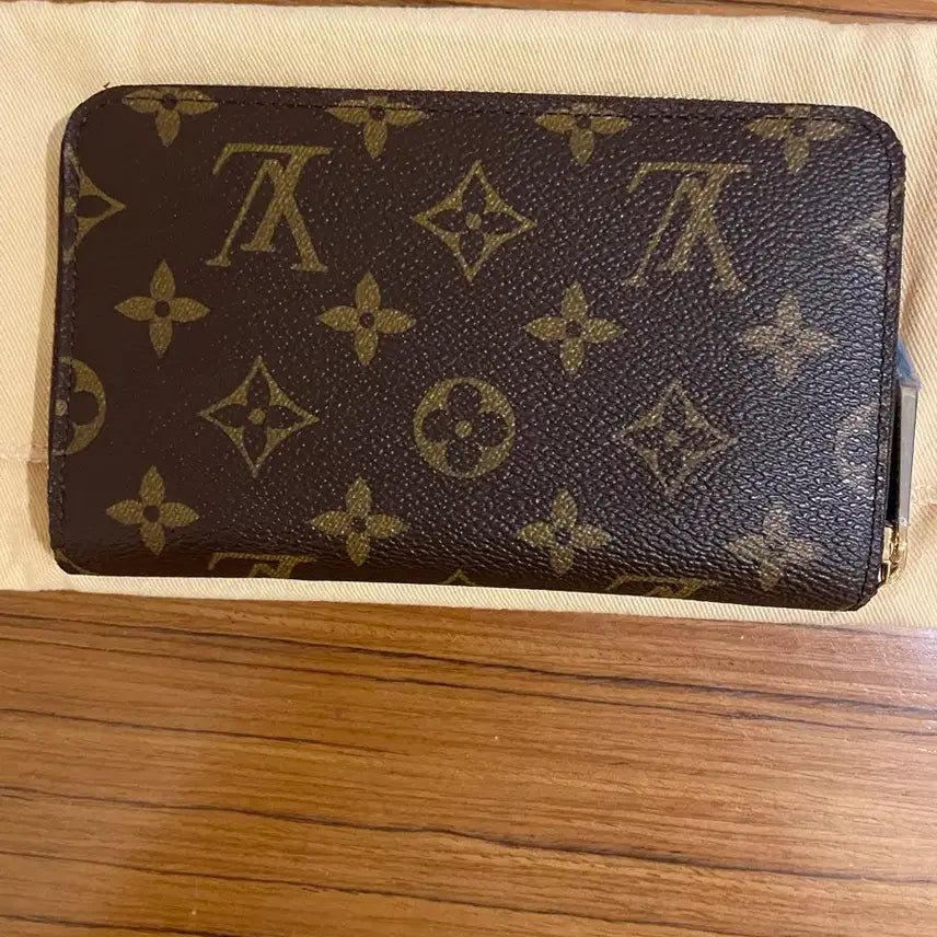 [BUNJANG] Louis Vuitton Monogram Zipper Wallet / 루이비통 지갑(중지갑,카드지갑,장지갑)