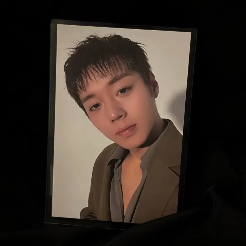 [BUNJANG] Park Ji Hoon Japanese Singles Photocard + Mini Postcard Set / (마지막)박지훈 일본 싱글즈 포카 + 미니 엽서